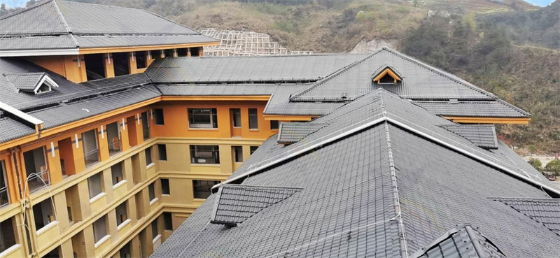 呼和浩特树脂瓦：解决屋面漏水的理想选择